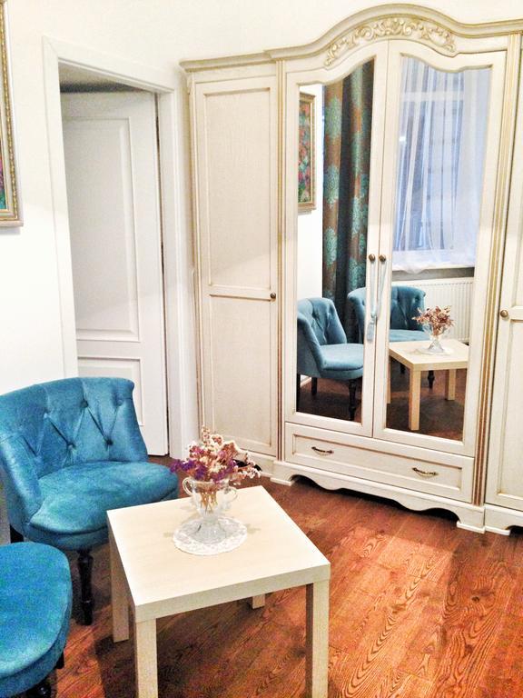 Apartment Natalya Lviv Exteriör bild