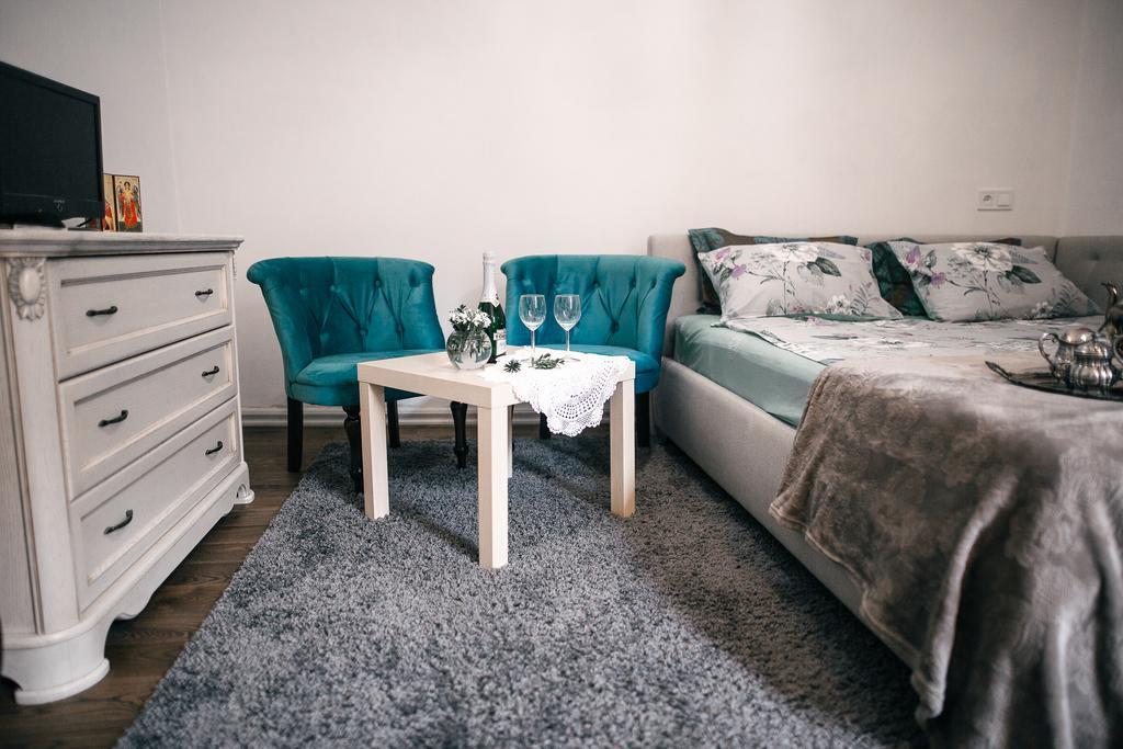 Apartment Natalya Lviv Exteriör bild